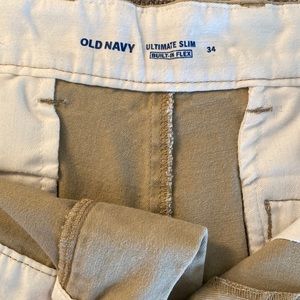 Old Navy Flex Chino shorts (size 34)